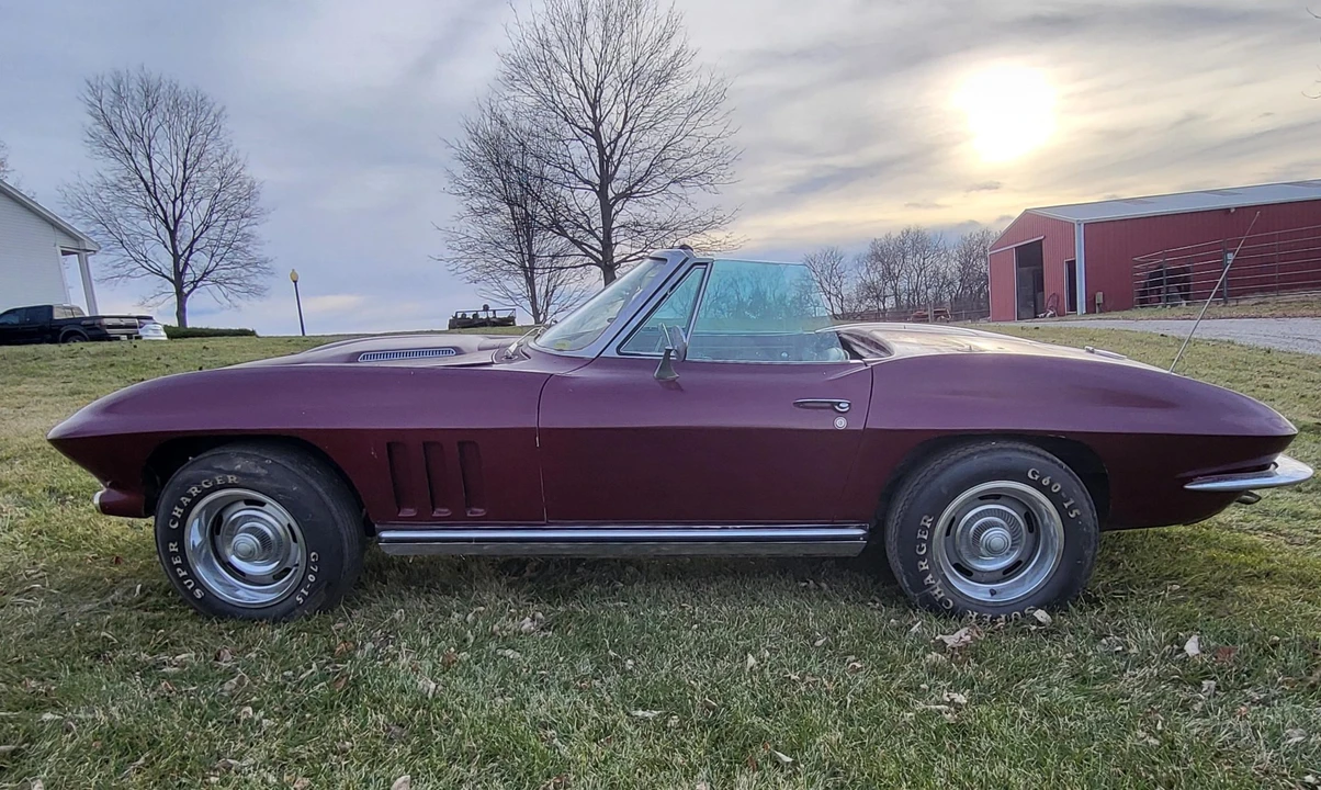 1965 Chevrolet Corvette C2 - Image 5 of 31