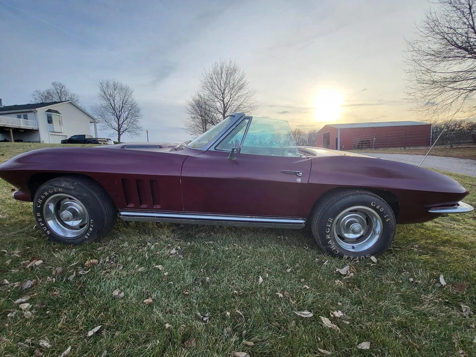1965 Chevrolet Corvette C2 - Image 4 of 31