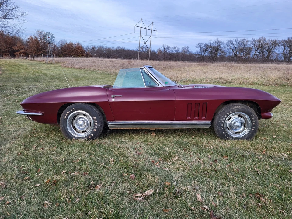1965 Chevrolet Corvette C2 - Image 13 of 31