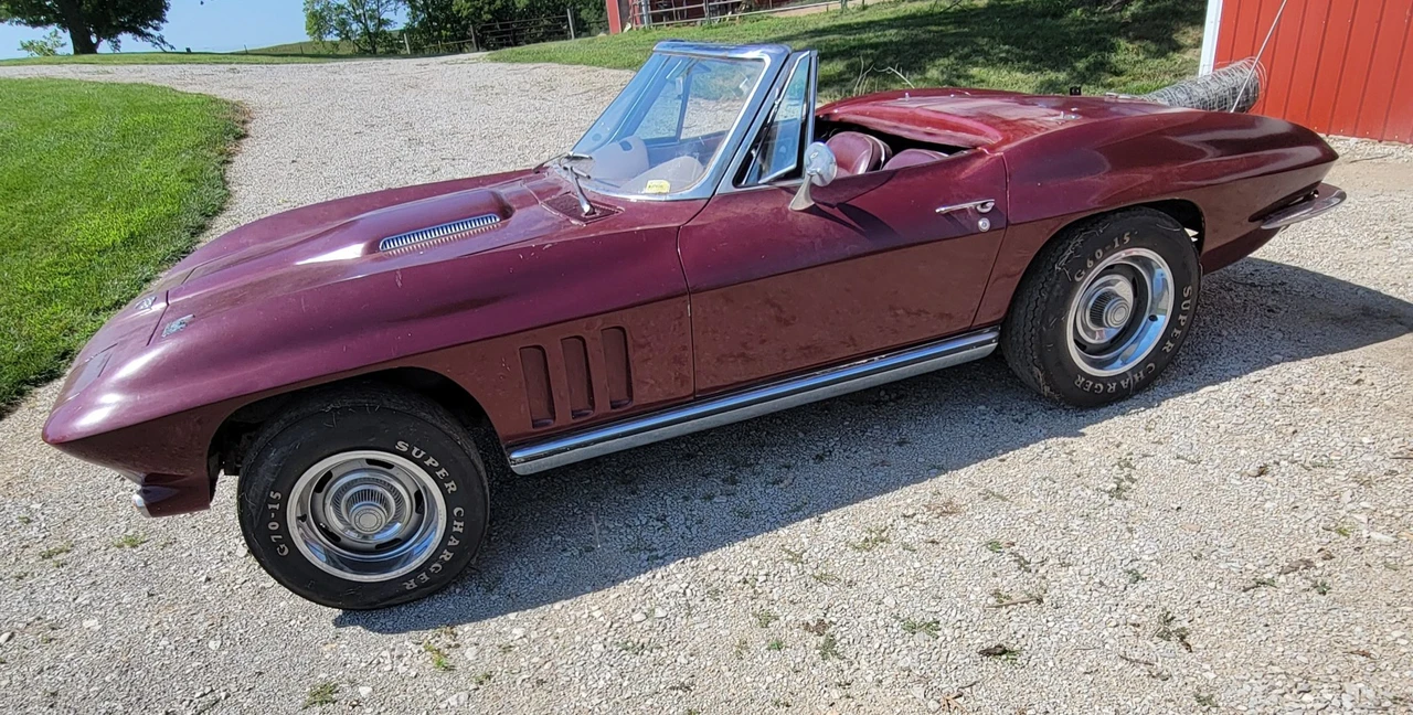 1965 Chevrolet Corvette C2 - Image 3 of 31