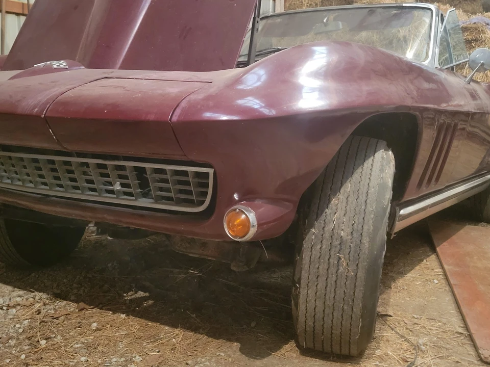 1965 Chevrolet Corvette C2 - Image 24 of 31