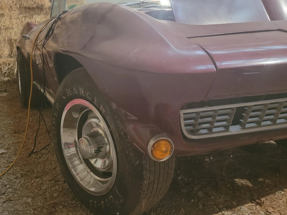1965 Chevrolet Corvette C2 - Image 23 of 31