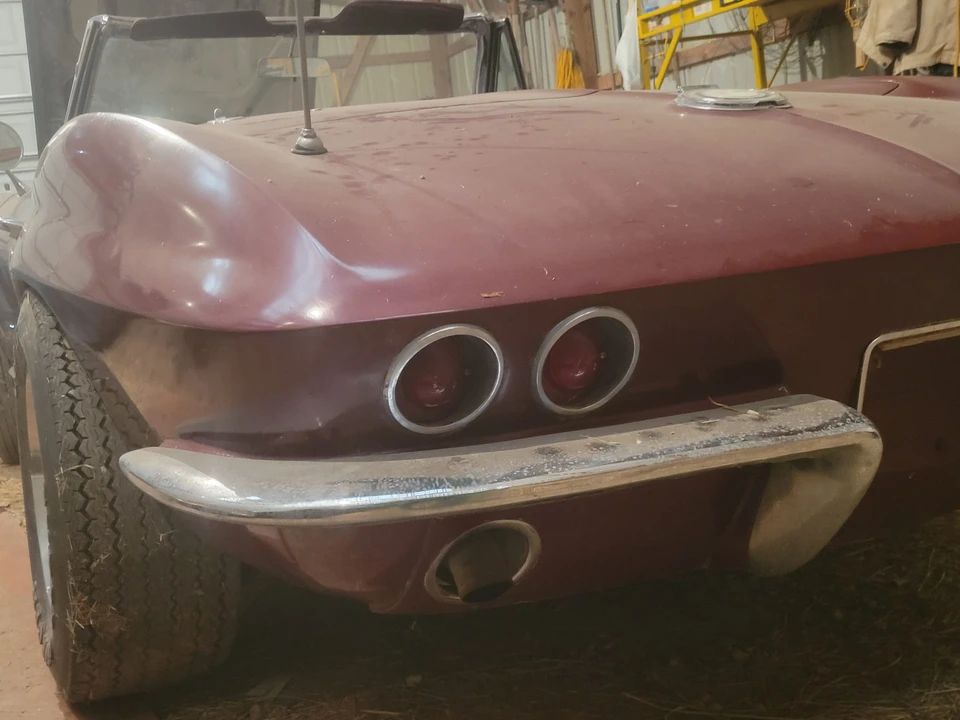 1965 Chevrolet Corvette C2 - Image 30 of 31