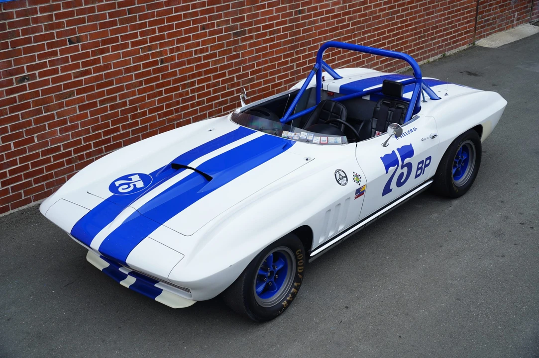 1965 Chevrolet Corvette C2 - Image 5 of 31