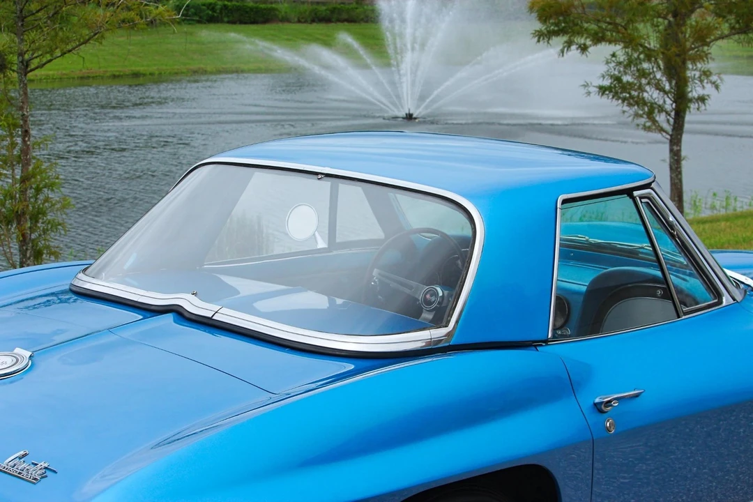 1965 Chevrolet Corvette C2 - Image 20 of 31