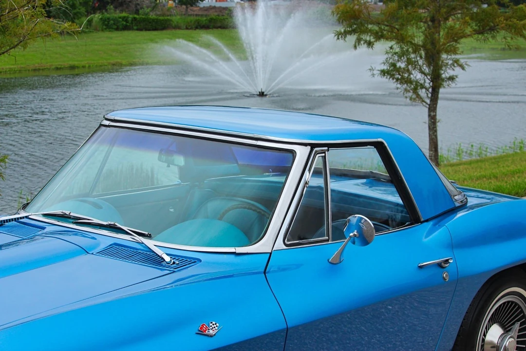 1965 Chevrolet Corvette C2 - Image 10 of 31