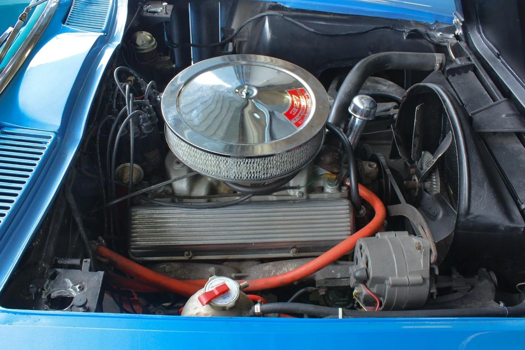 1965 Chevrolet Corvette C2 - Image 15 of 31