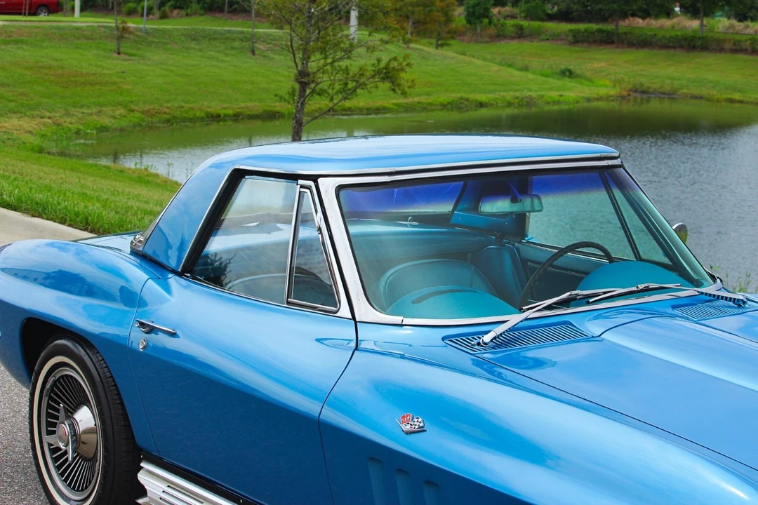 1965 Chevrolet Corvette C2 - Image 28 of 31