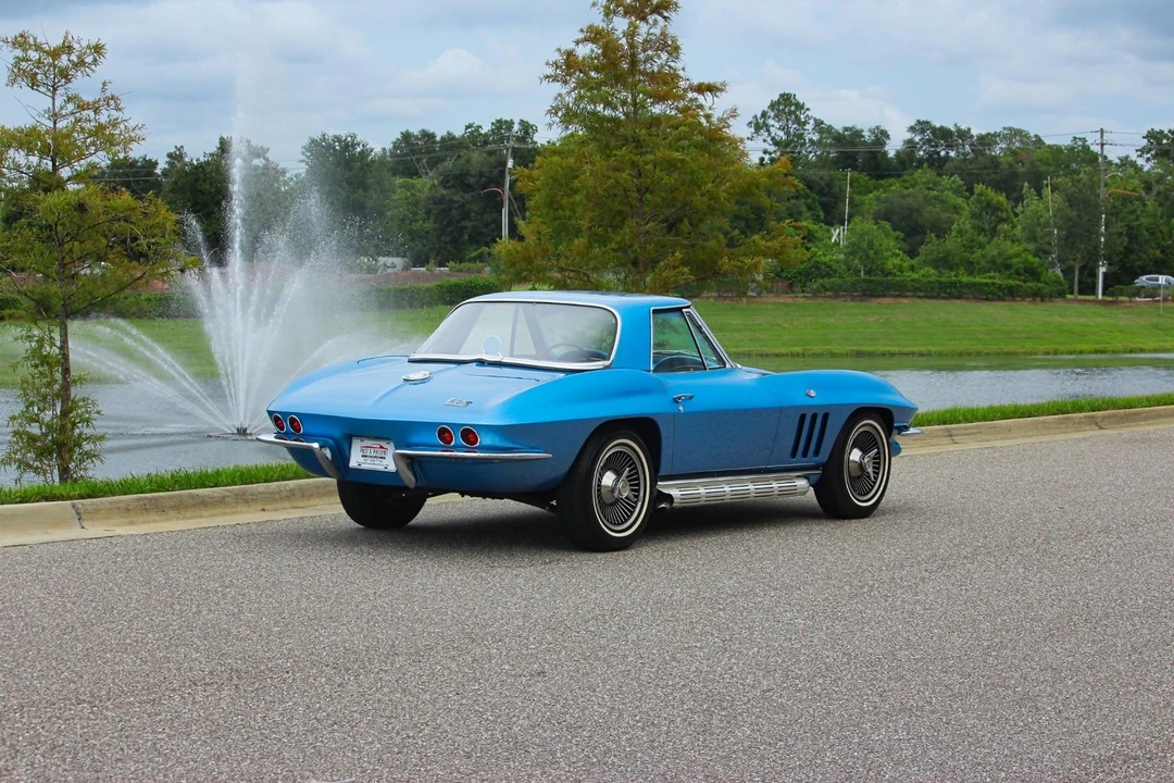 1965 Chevrolet Corvette C2 - Image 25 of 31