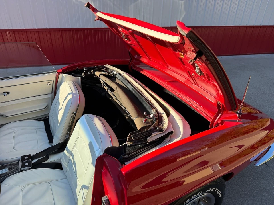 1965 Chevrolet Corvette C2 - Image 15 of 21