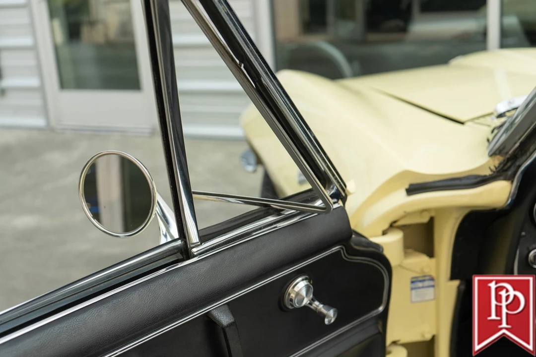 1965 Chevrolet Corvette C2 - Image 16 of 21
