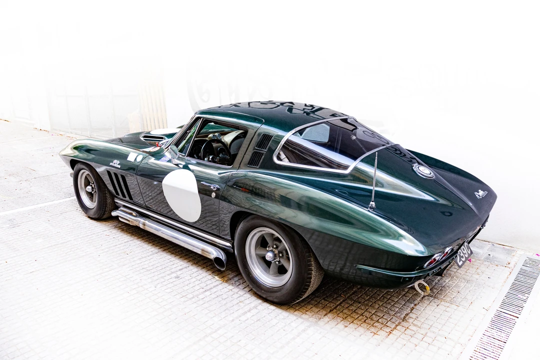 1965 Chevrolet Corvette C2 - Image 8 of 31