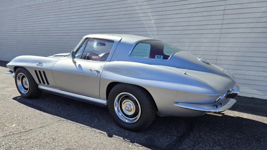 1965 Chevrolet Corvette C2 - Image 13 of 25