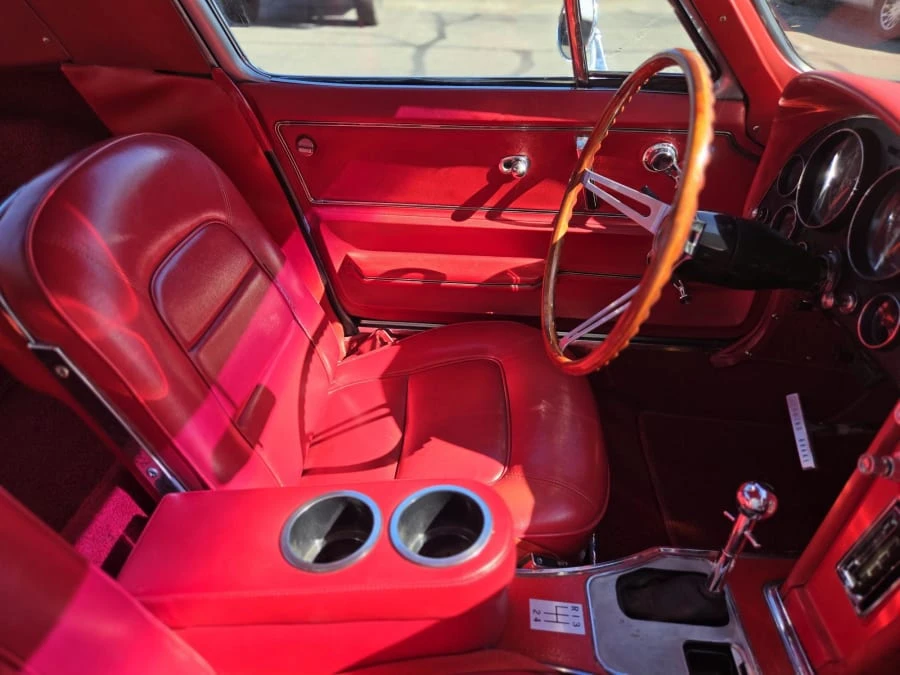 1965 Chevrolet Corvette C2 - Image 17 of 25