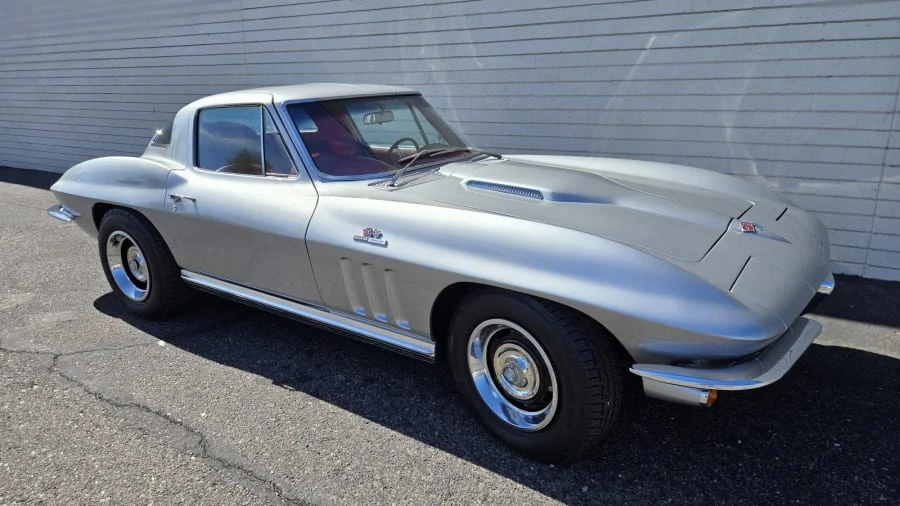 1965 Chevrolet Corvette C2 - Image 3 of 25