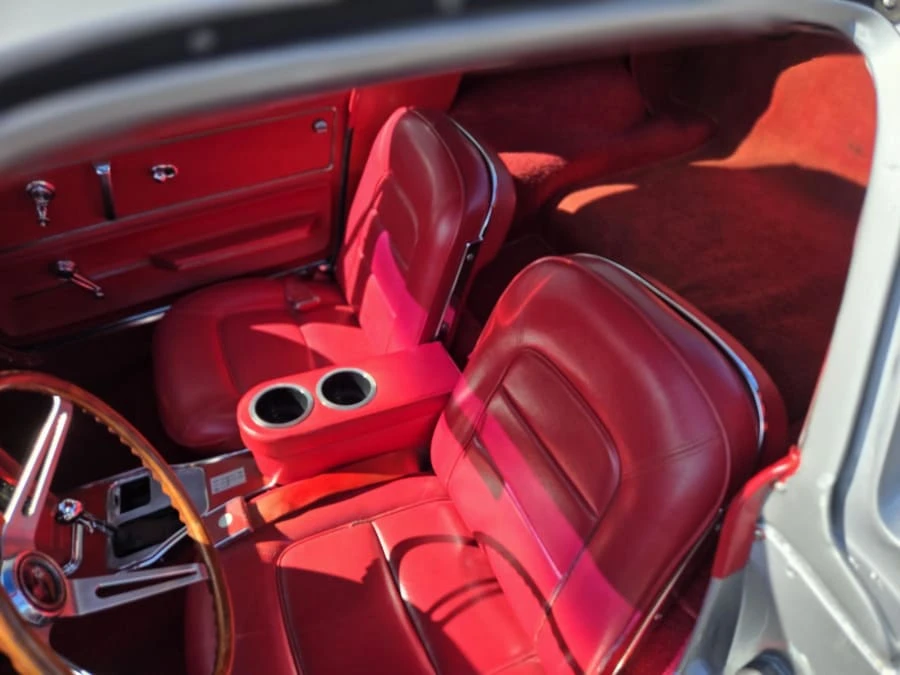 1965 Chevrolet Corvette C2 - Image 16 of 25
