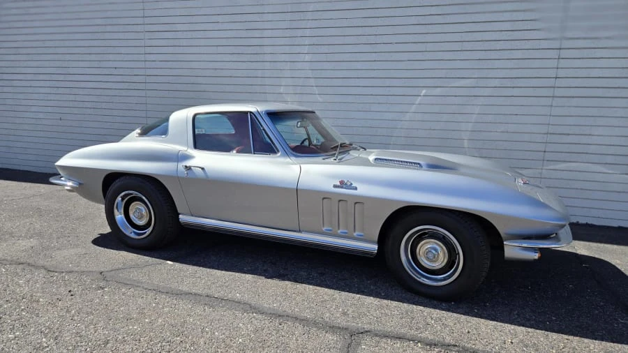 1965 Chevrolet Corvette C2 - Image 2 of 25