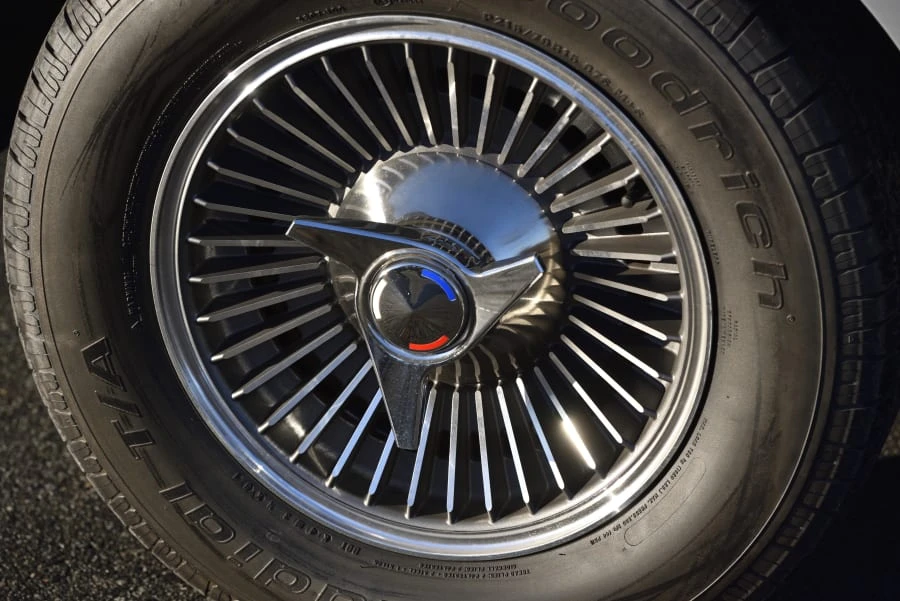 1965 Chevrolet Corvette C2 - Image 21 of 31