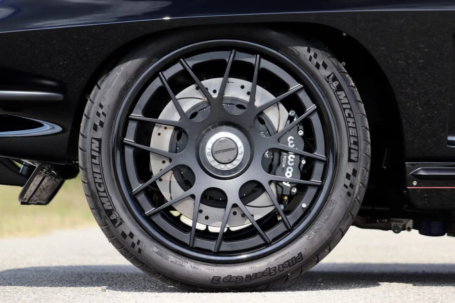 1965 Chevrolet Corvette C2 - Image 21 of 31