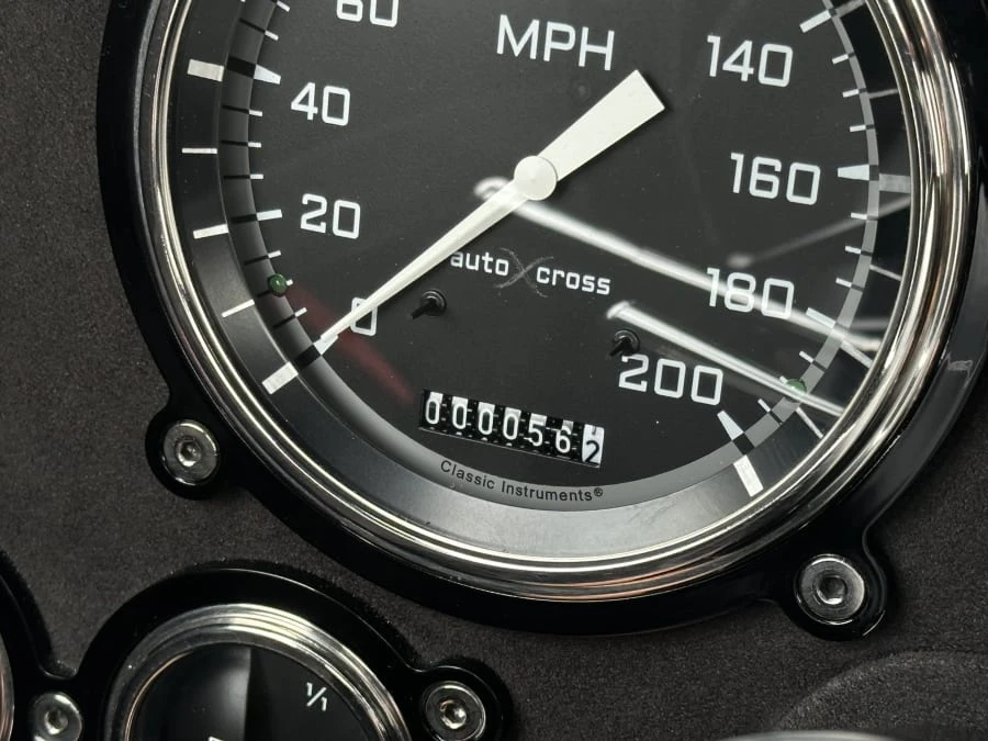 1965 Chevrolet Corvette C2 - Image 30 of 31