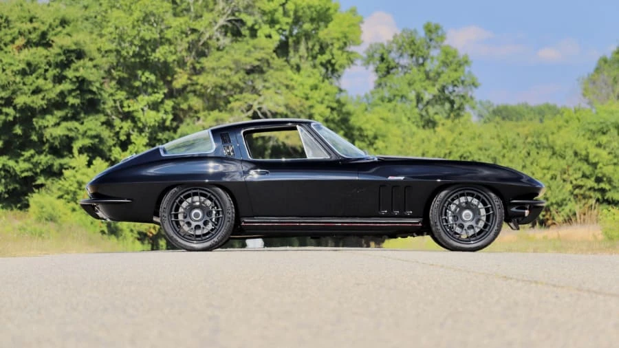 1965 Chevrolet Corvette C2 - Image 2 of 31