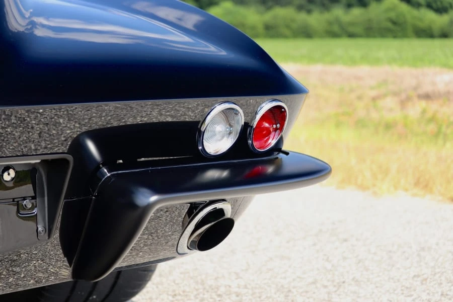 1965 Chevrolet Corvette C2 - Image 15 of 31