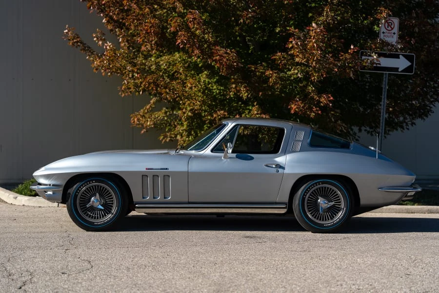 1965 Chevrolet Corvette C2 - Image 2 of 18