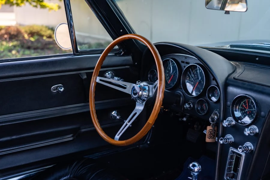 1965 Chevrolet Corvette C2 - Image 14 of 18