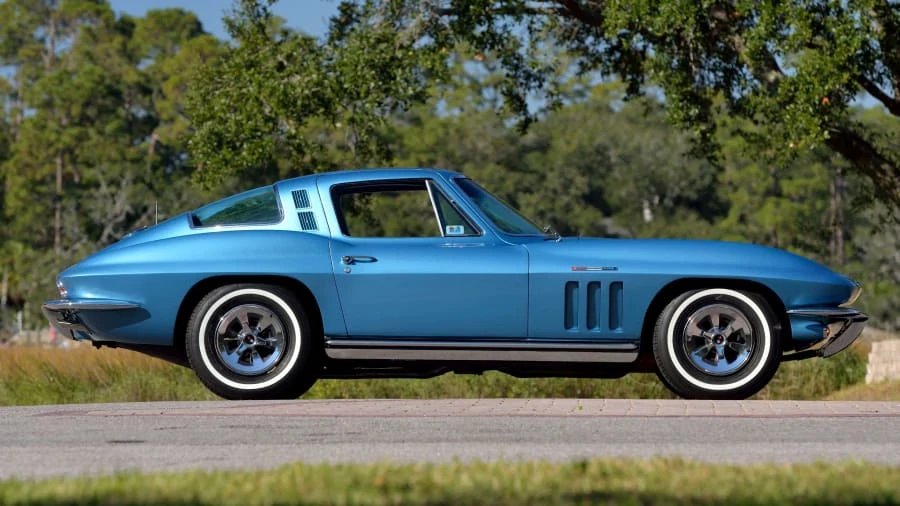 1965 Chevrolet Corvette C2 - Image 2 of 31