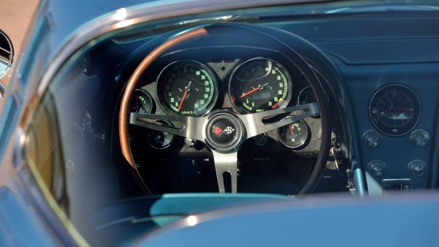1965 Chevrolet Corvette C2 - Image 18 of 31