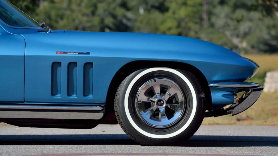 1965 Chevrolet Corvette C2 - Image 19 of 31
