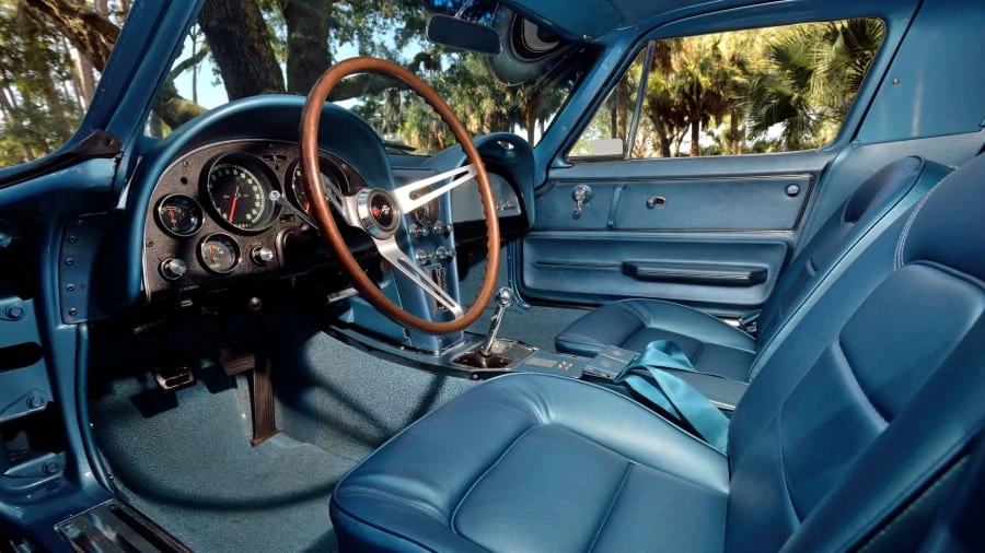 1965 Chevrolet Corvette C2 - Image 22 of 31