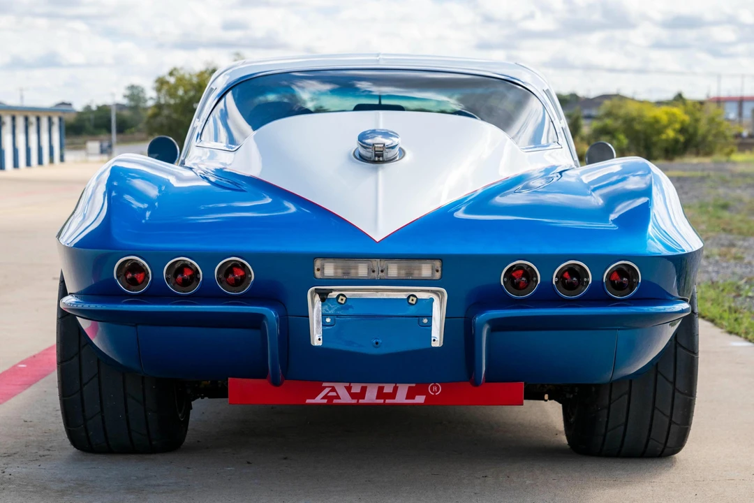 1965 Chevrolet Corvette C2 - Image 5 of 31