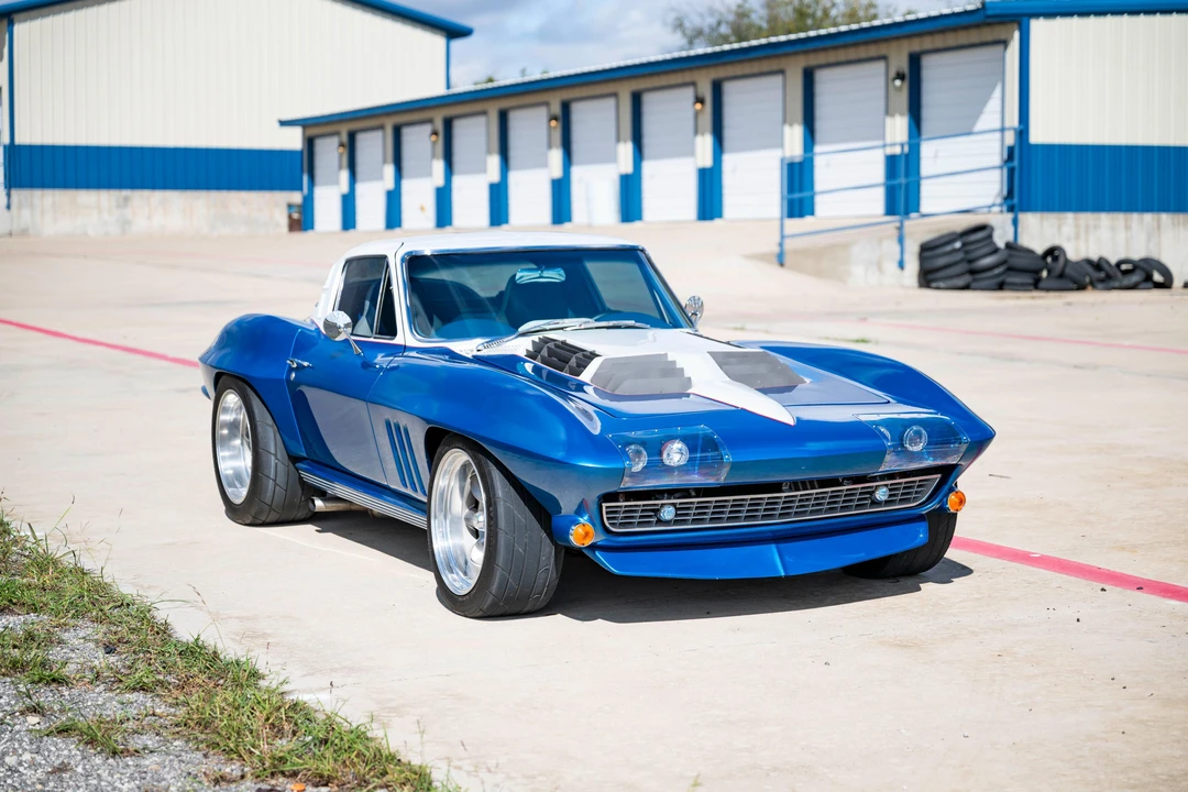 1965 Chevrolet Corvette C2 - Image 18 of 31