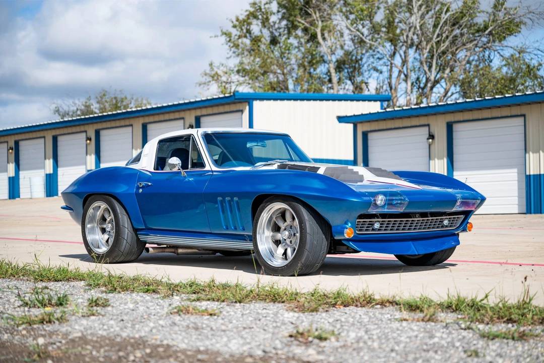 1965 Chevrolet Corvette C2 - Image 15 of 31