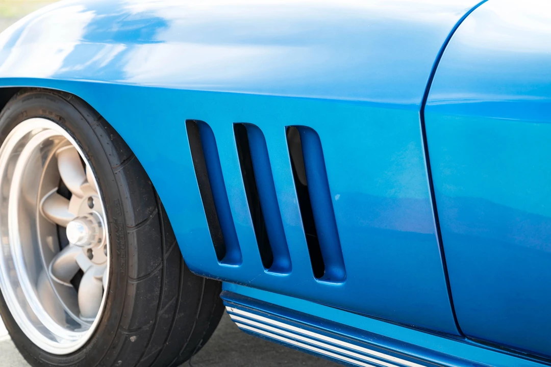 1965 Chevrolet Corvette C2 - Image 30 of 31