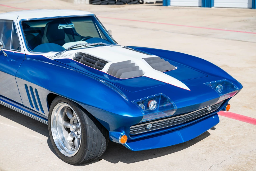 1965 Chevrolet Corvette C2 - Image 19 of 31