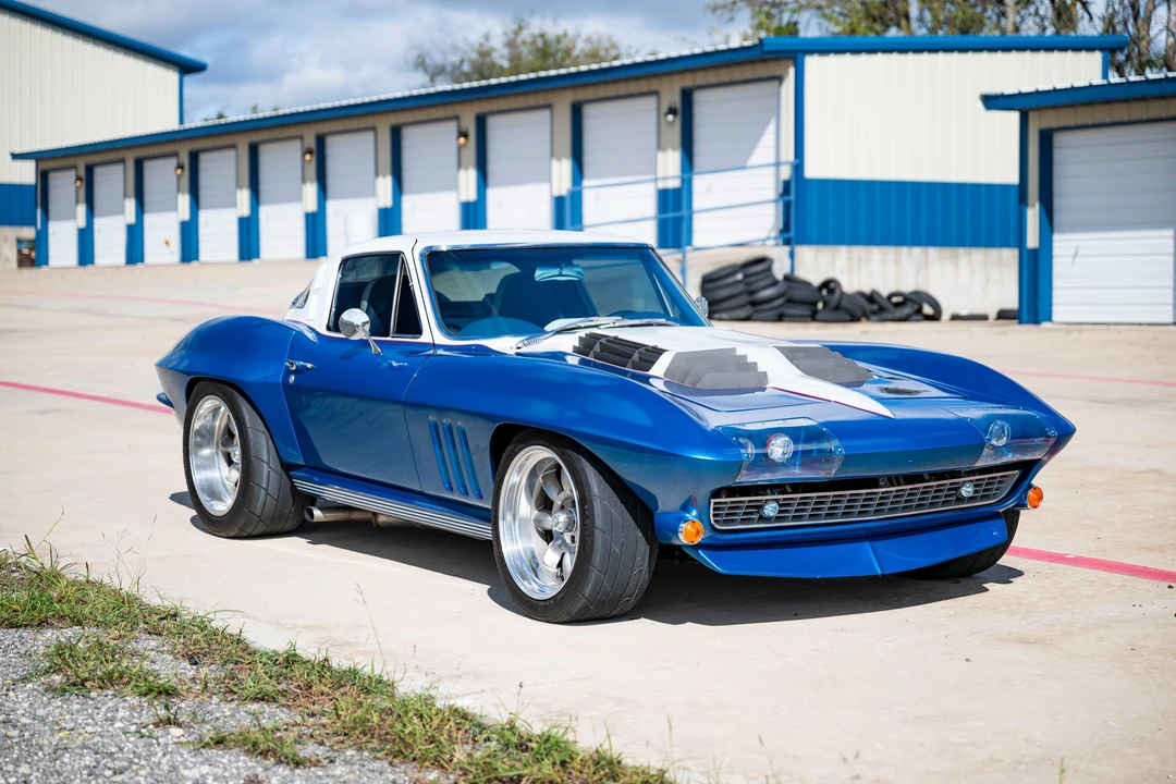 1965 Chevrolet Corvette C2 - Image 17 of 31