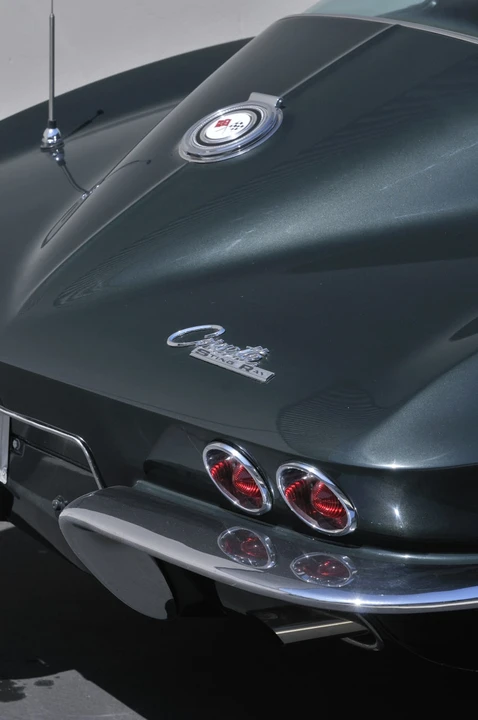 1965 Chevrolet Corvette C2 - Image 6 of 9