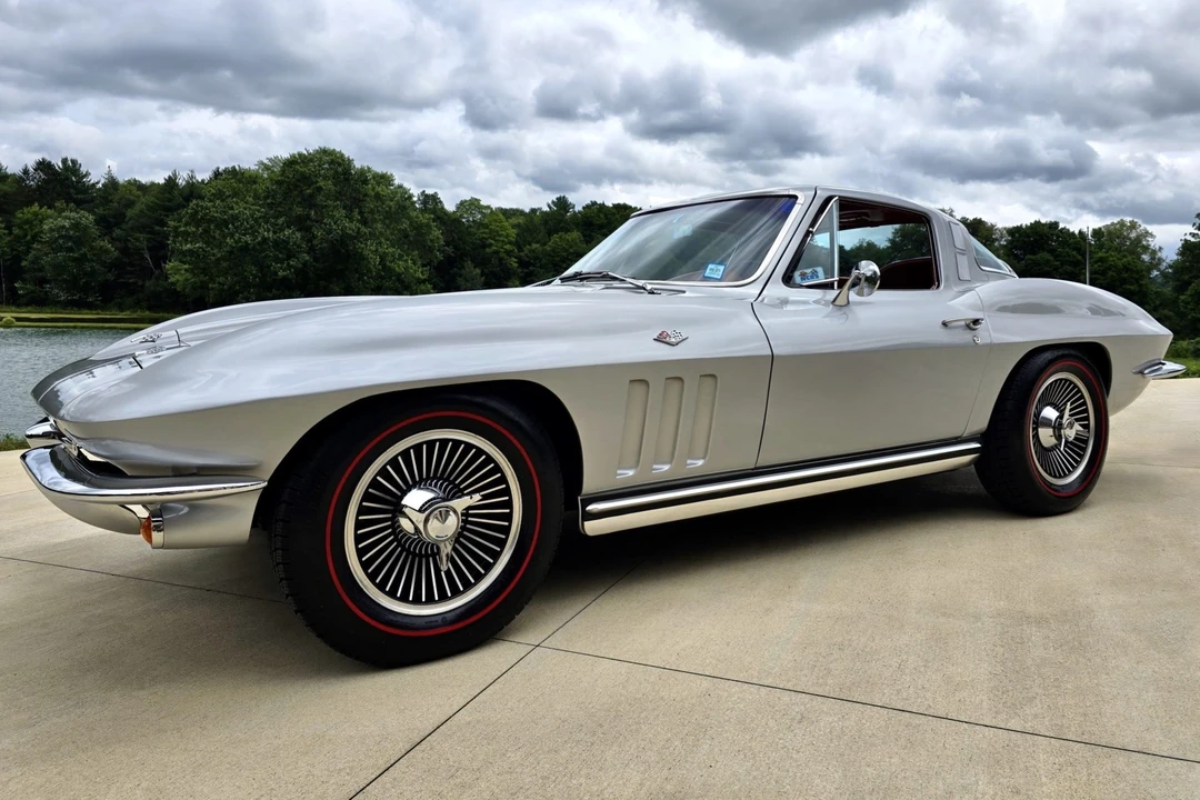 1965 Chevrolet Corvette C2 - Image 1 of 31