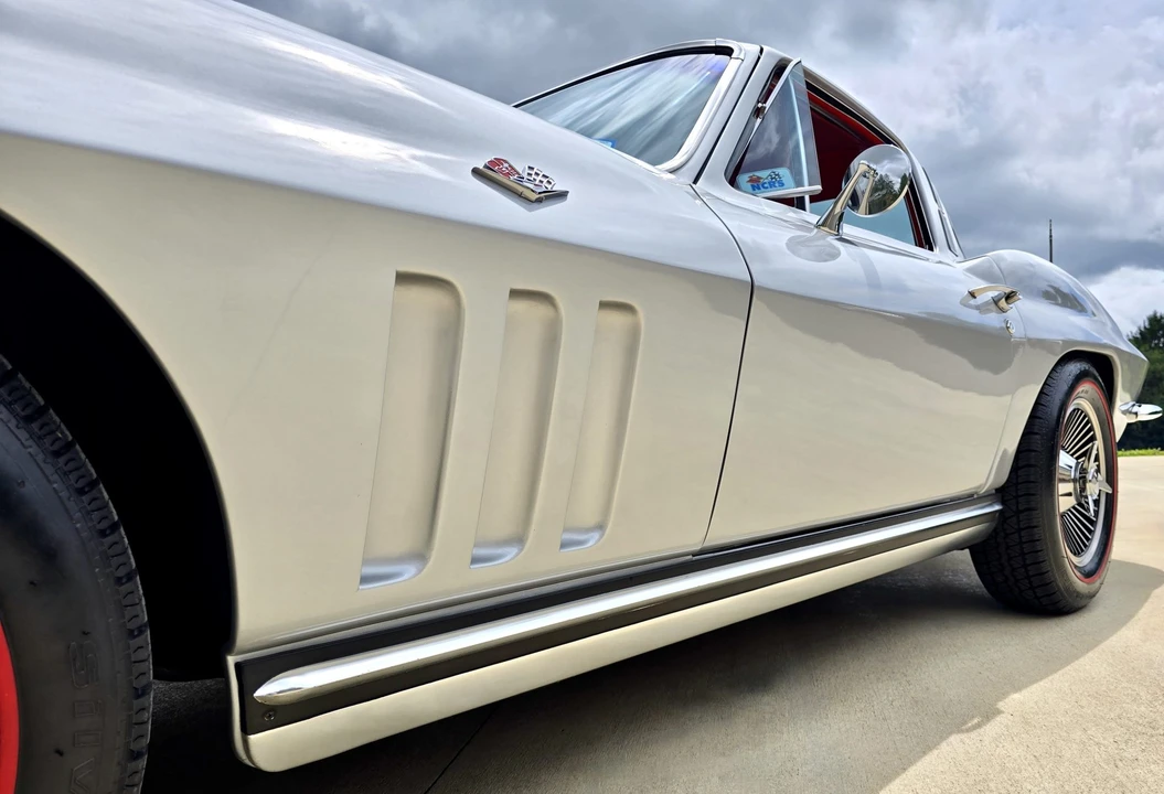 1965 Chevrolet Corvette C2 - Image 18 of 31
