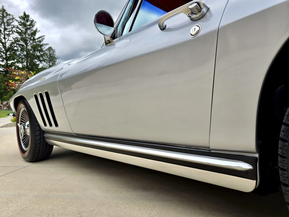 1965 Chevrolet Corvette C2 - Image 21 of 31