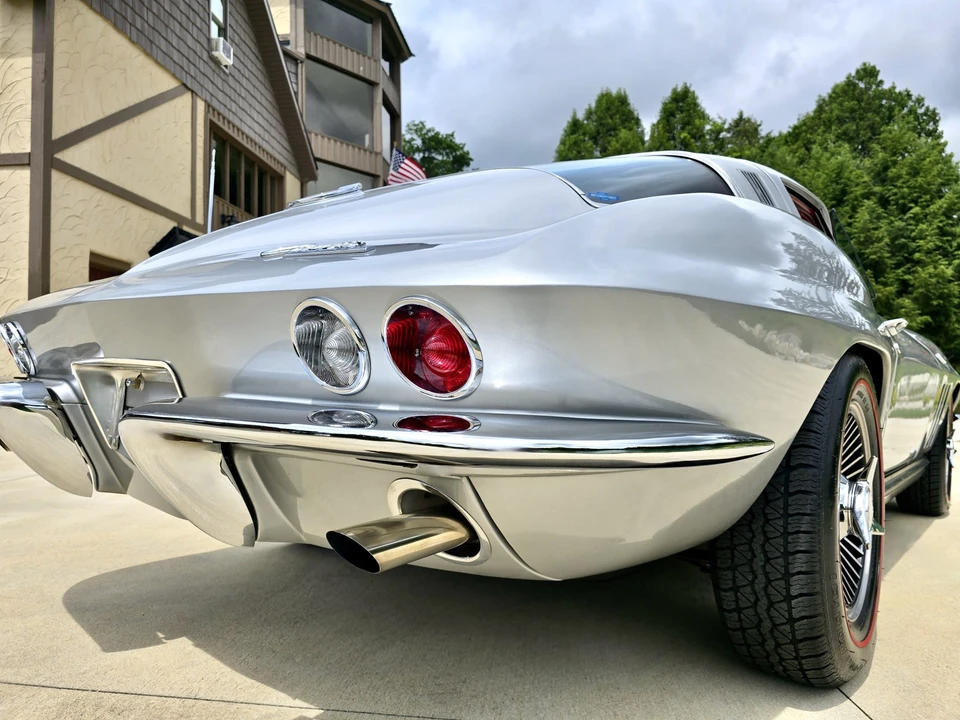 1965 Chevrolet Corvette C2 - Image 27 of 31