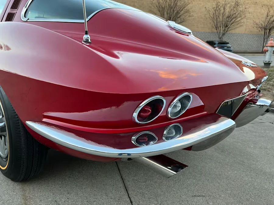 1965 Chevrolet Corvette C2 - Image 21 of 31
