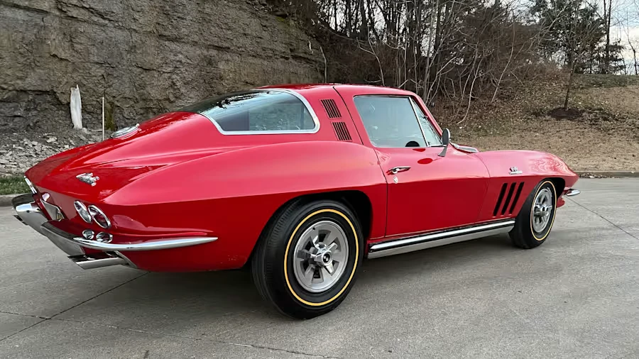1965 Chevrolet Corvette C2 - Image 15 of 31