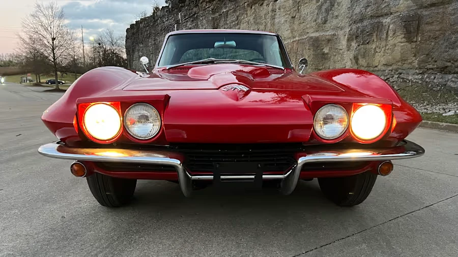 1965 Chevrolet Corvette C2 - Image 9 of 31