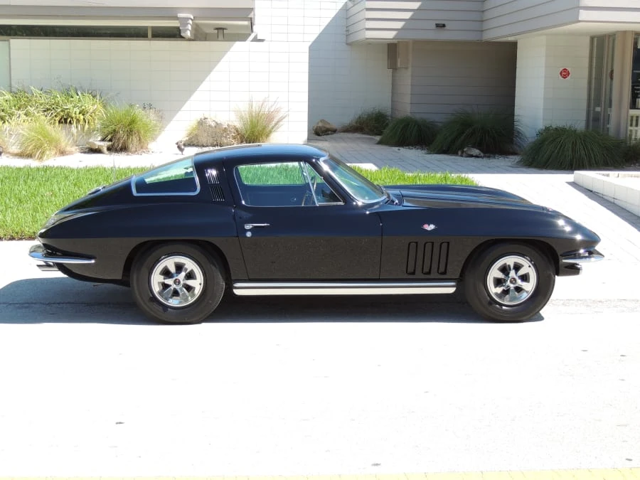1965 Chevrolet Corvette C2 - Image 4 of 5
