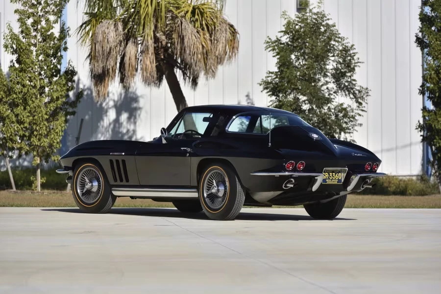 1965 Chevrolet Corvette C2 - Image 21 of 31