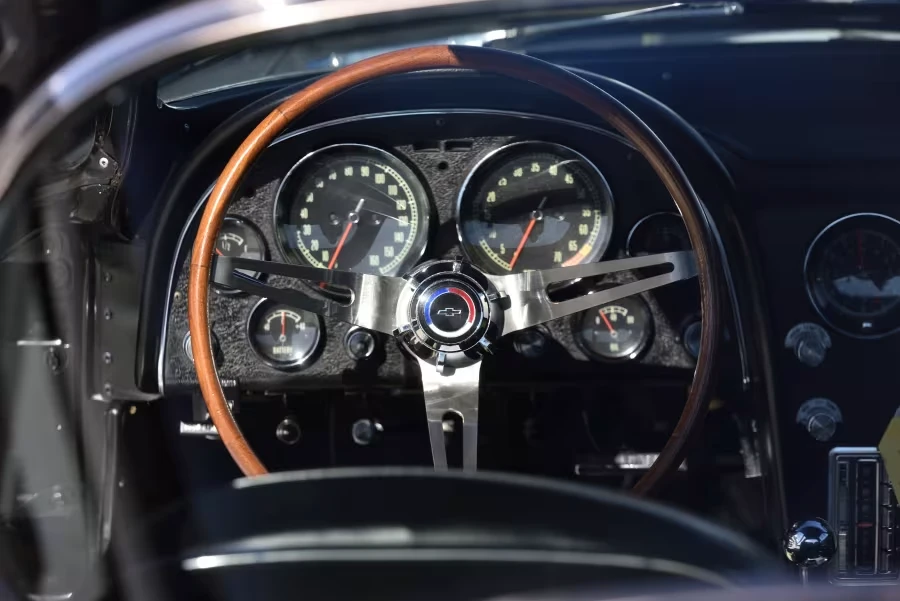 1965 Chevrolet Corvette C2 - Image 30 of 31
