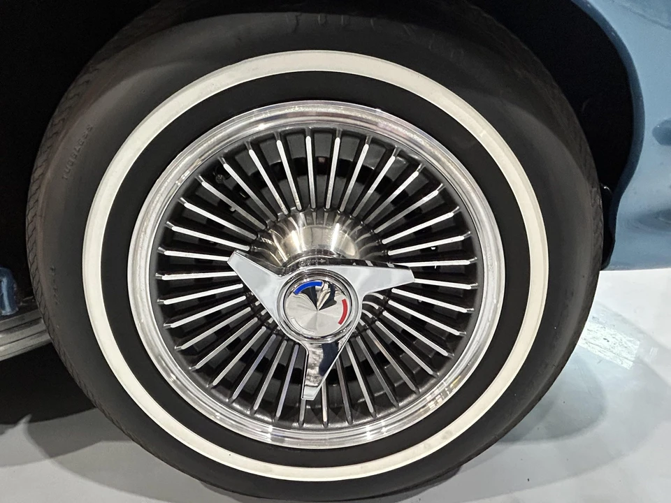 1965 Chevrolet Corvette C2 - Image 13 of 31